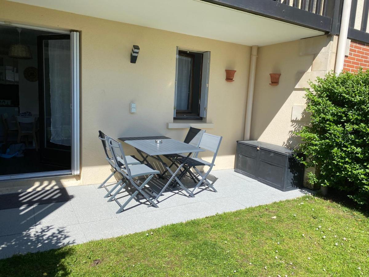 Ferienwohnung T2 Jardinet, Acces Direct Plage Cabourg Exterior foto