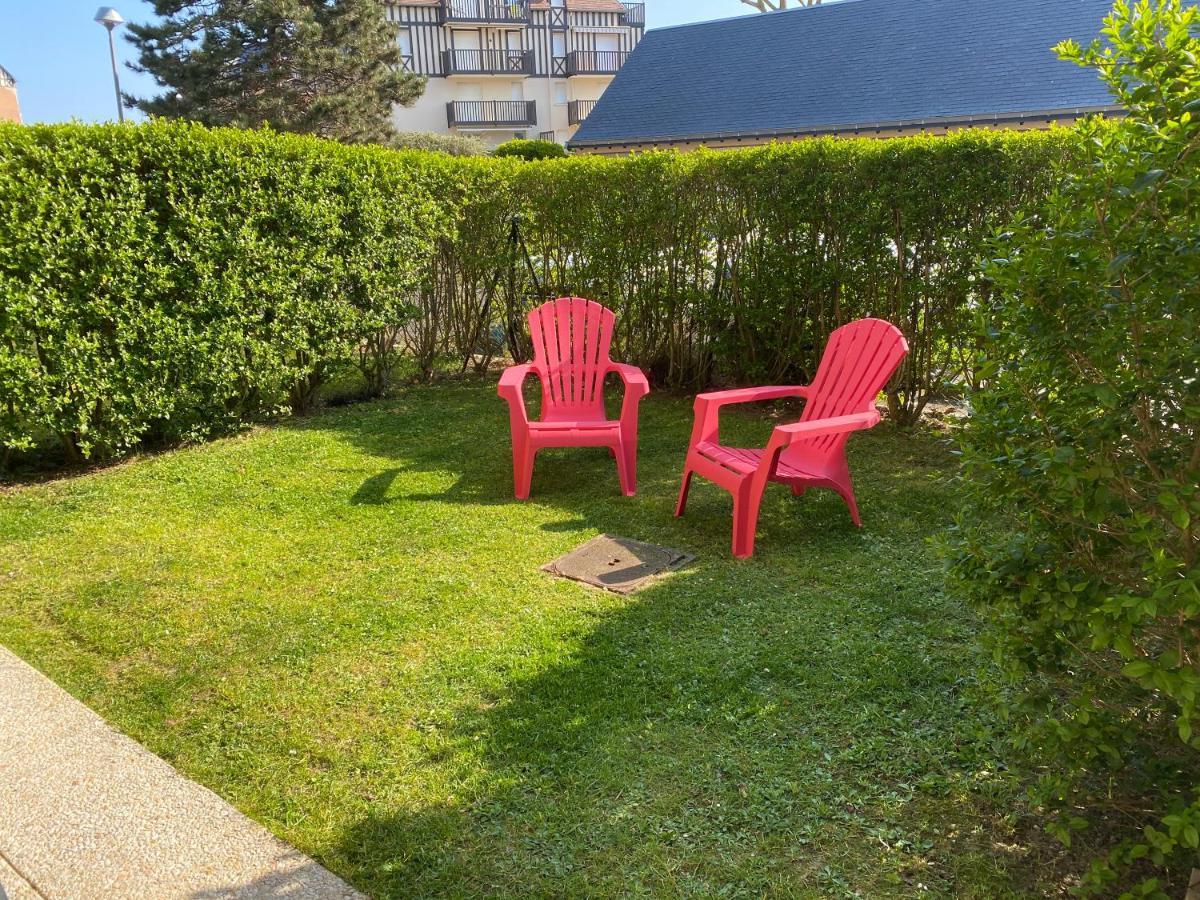 Ferienwohnung T2 Jardinet, Acces Direct Plage Cabourg Exterior foto