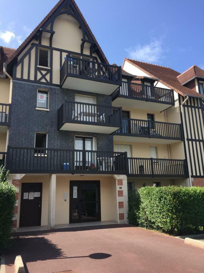 Ferienwohnung T2 Jardinet, Acces Direct Plage Cabourg Exterior foto